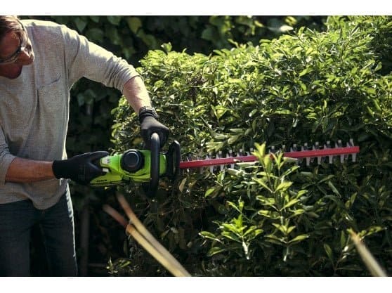 Greenworks 40V 61cm (24”) Cordless Hedgetrimmer (Tool Only) - Risborough Garden Machinery